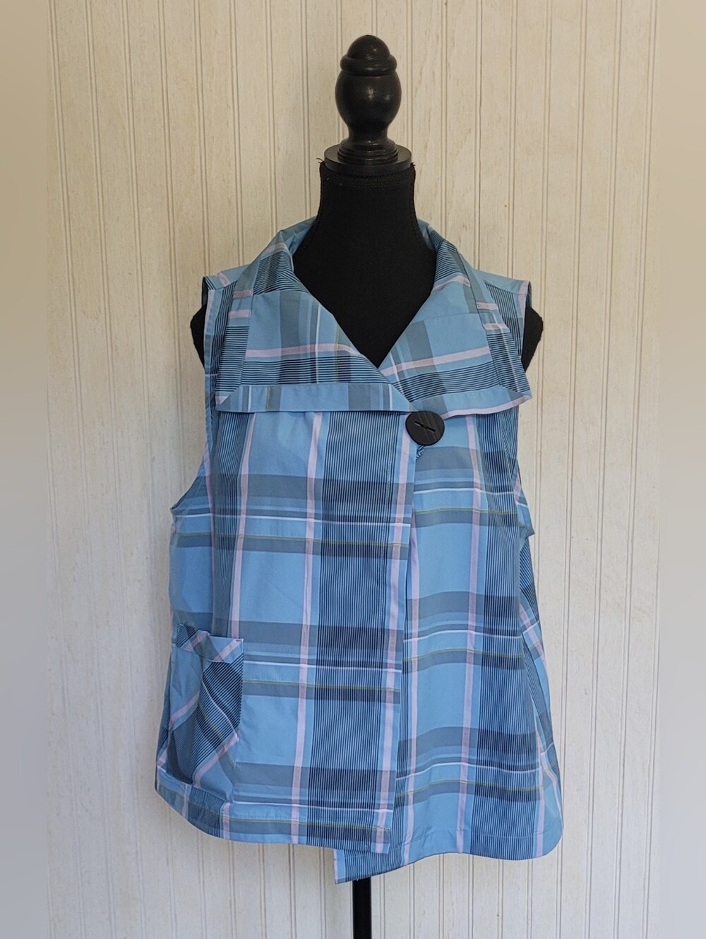 Liv by Habitat Clothes Blue Plaid Single Large Button Vest Top Size M